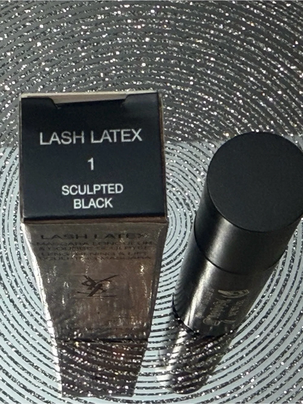 Yves Saint Laurent Lash Latex Mascara — Black